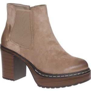 Pierre Dumas Brown booties